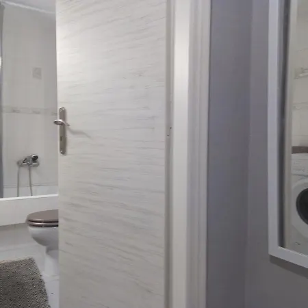 Earth N' Water דירה ורגה קלמטה