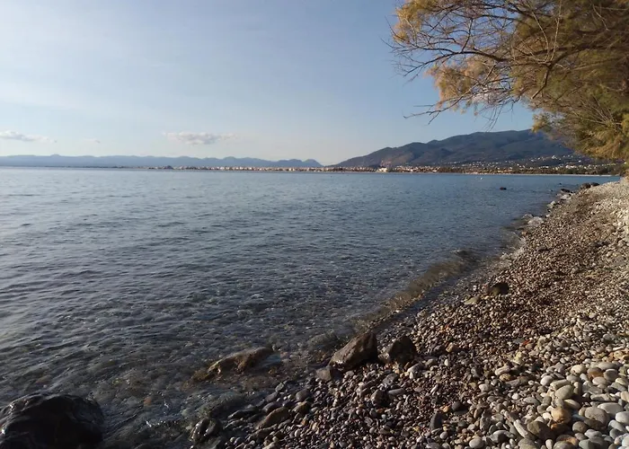 Earth N' Water Apartment *