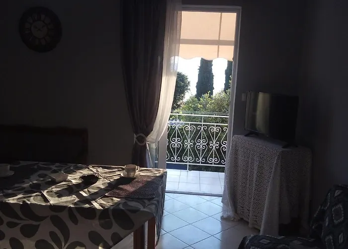 Earth N' Water Verga Kalamata